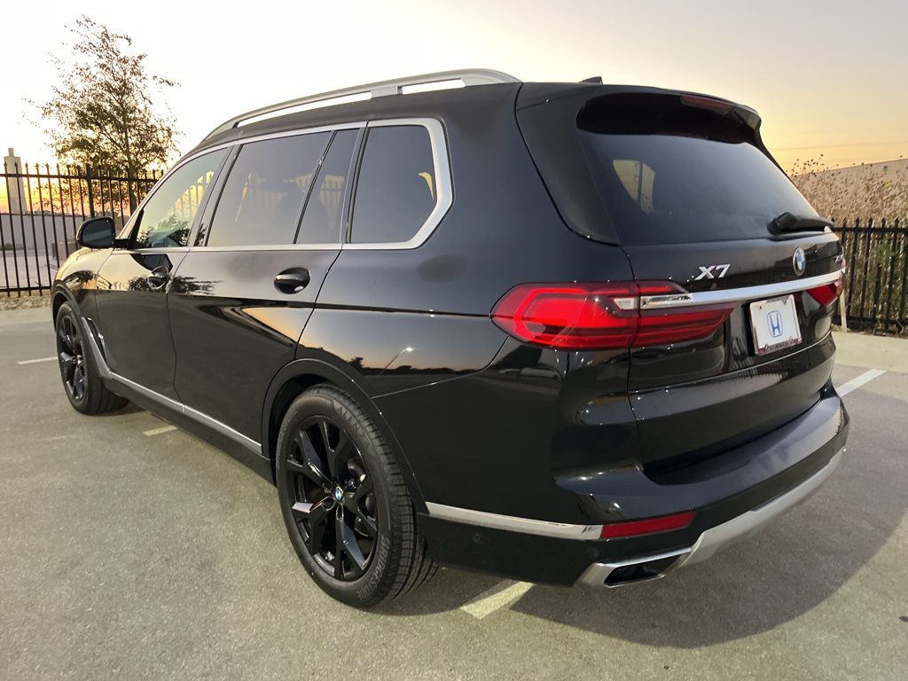 2022 BMW X7 xDrive40i Image 6 of 33