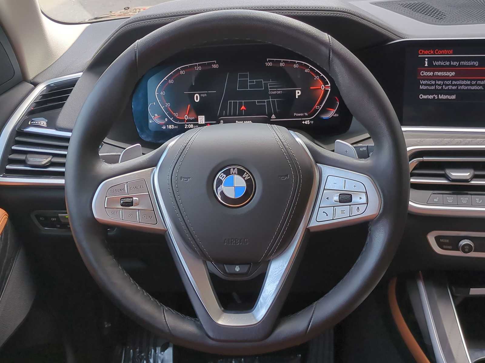 Vehicle image 17 of 30