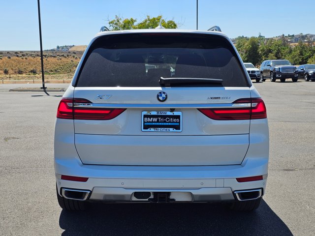 Vehicle image 3 of 31