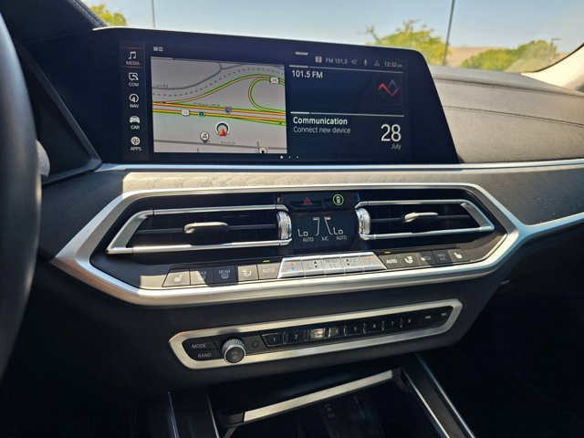 Vehicle image 20 of 31