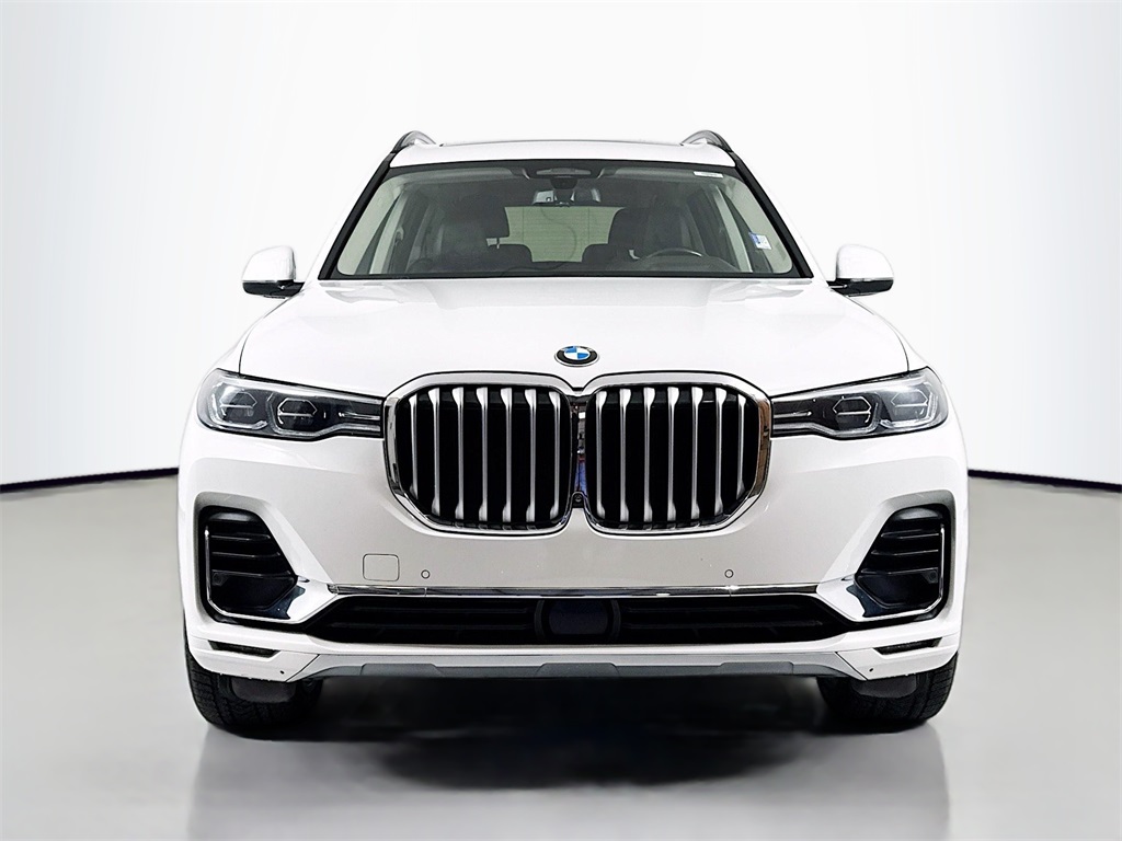 Vehicle image 3 of 44