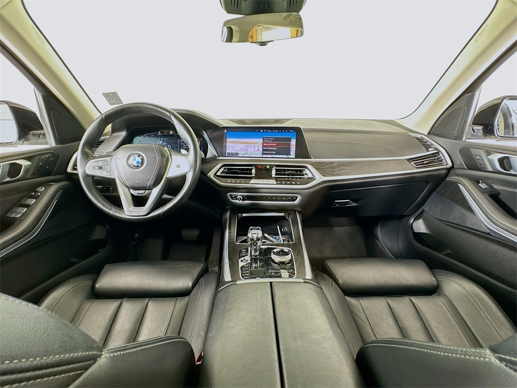 Vehicle image 29 of 44