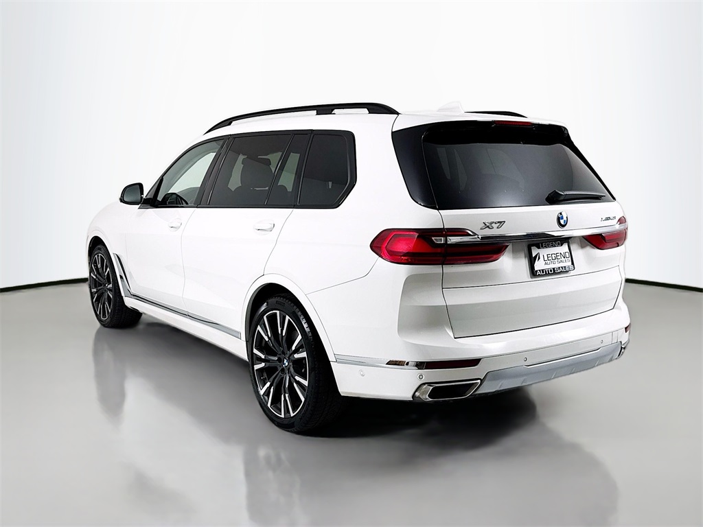 Vehicle image 14 of 44