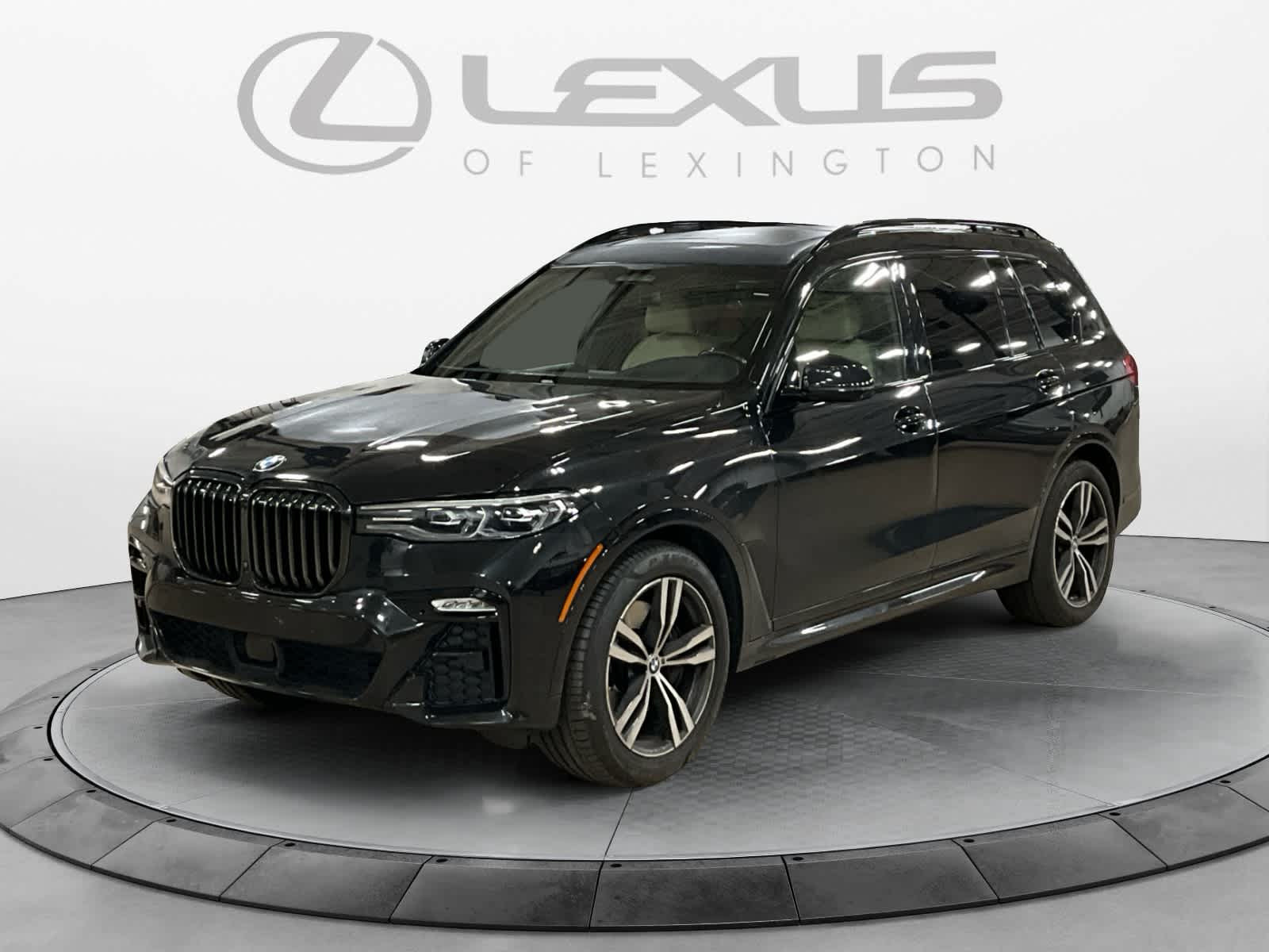 2022 BMW X7 xDrive40i Image 1 of 28