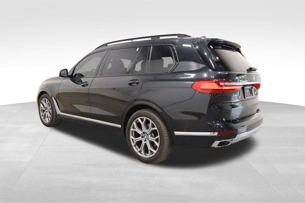 Vehicle image 7 of 50
