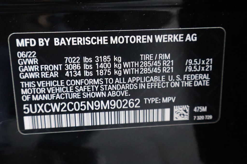 Vehicle image 21 of 50