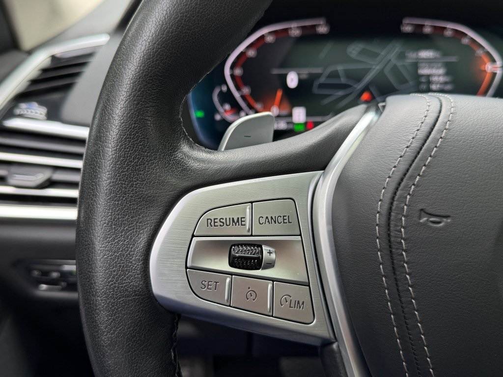 Vehicle image 43 of 47