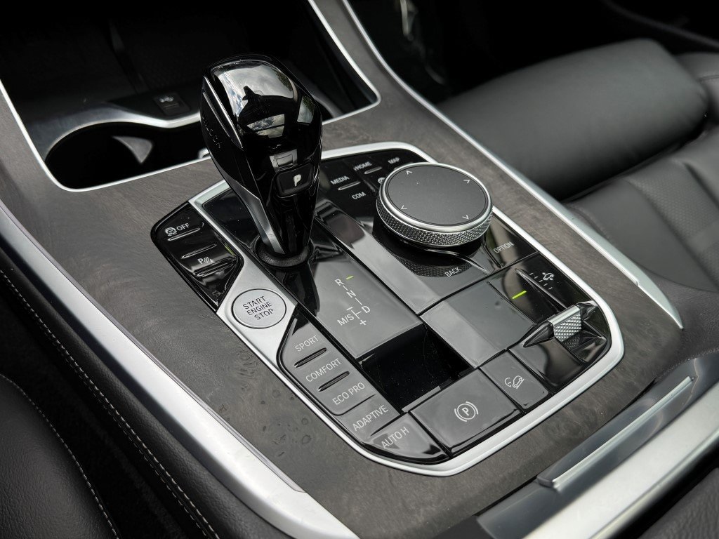 Vehicle image 36 of 47