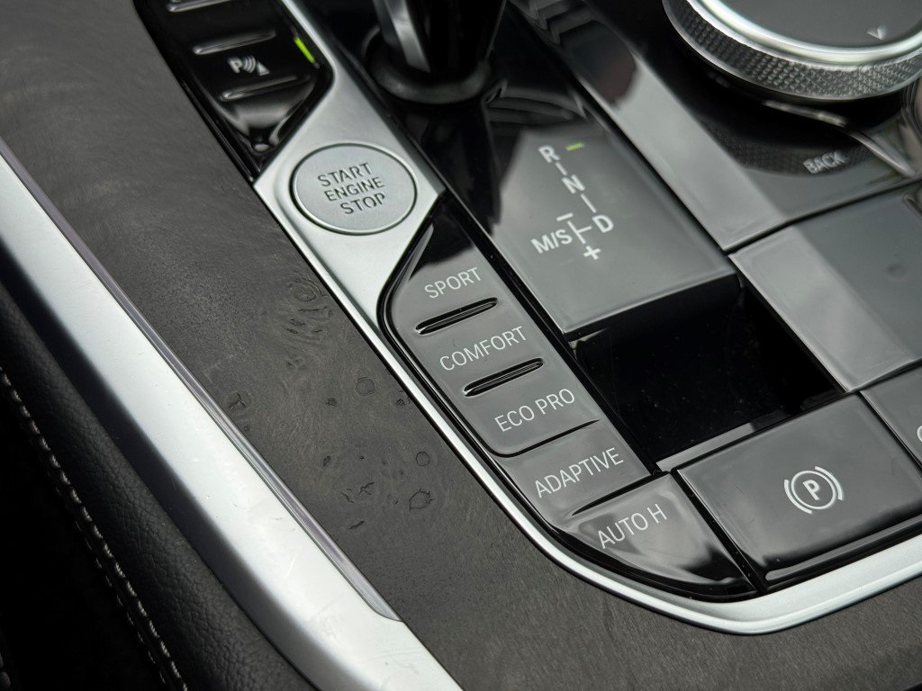 Vehicle image 39 of 47