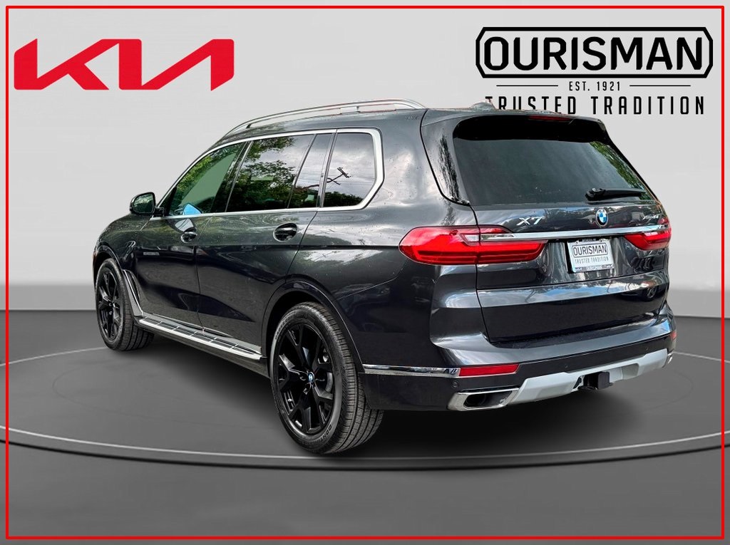 Vehicle image 4 of 47