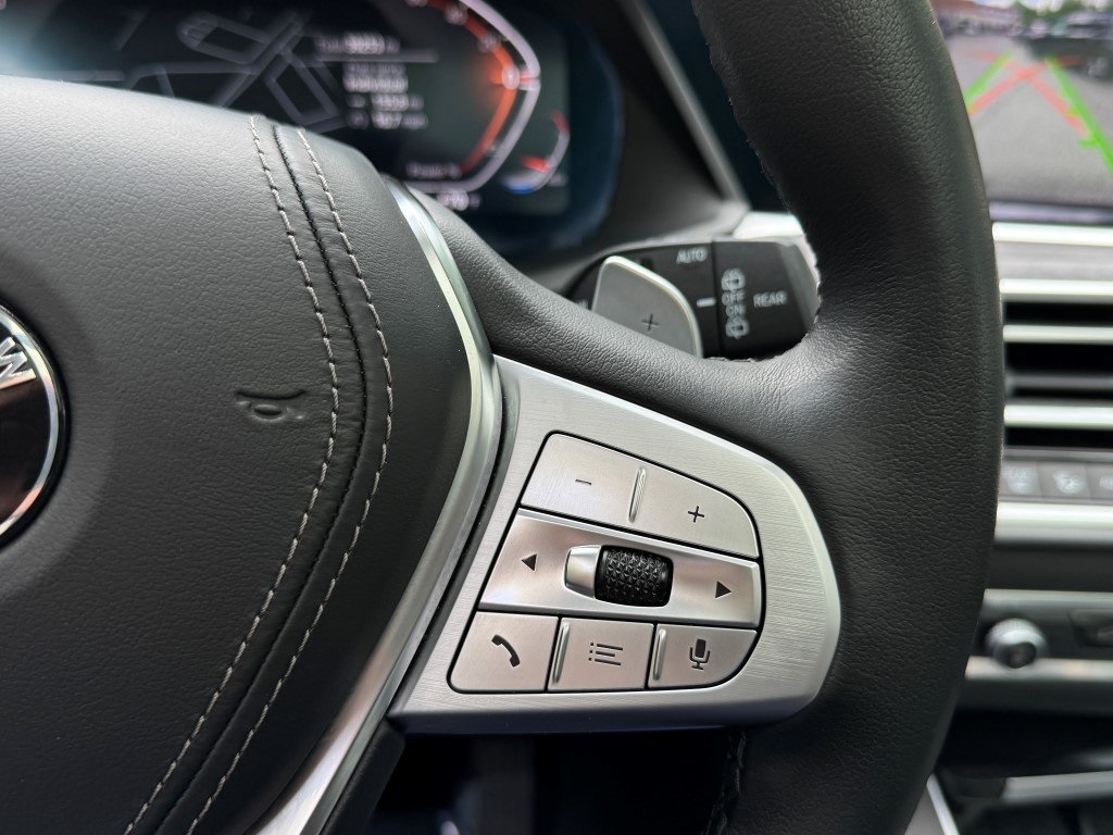 Vehicle image 42 of 47