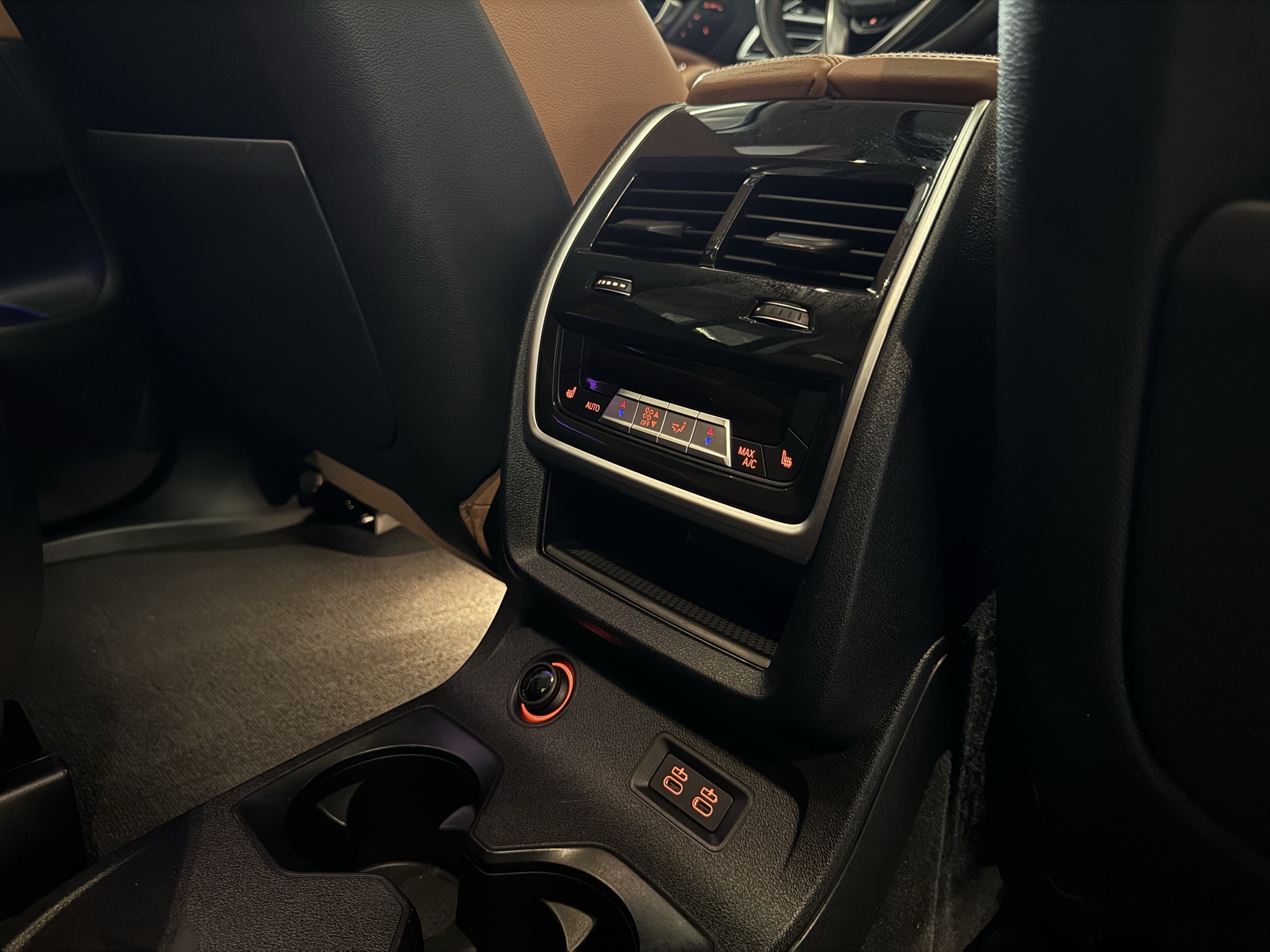 Vehicle image 46 of 75
