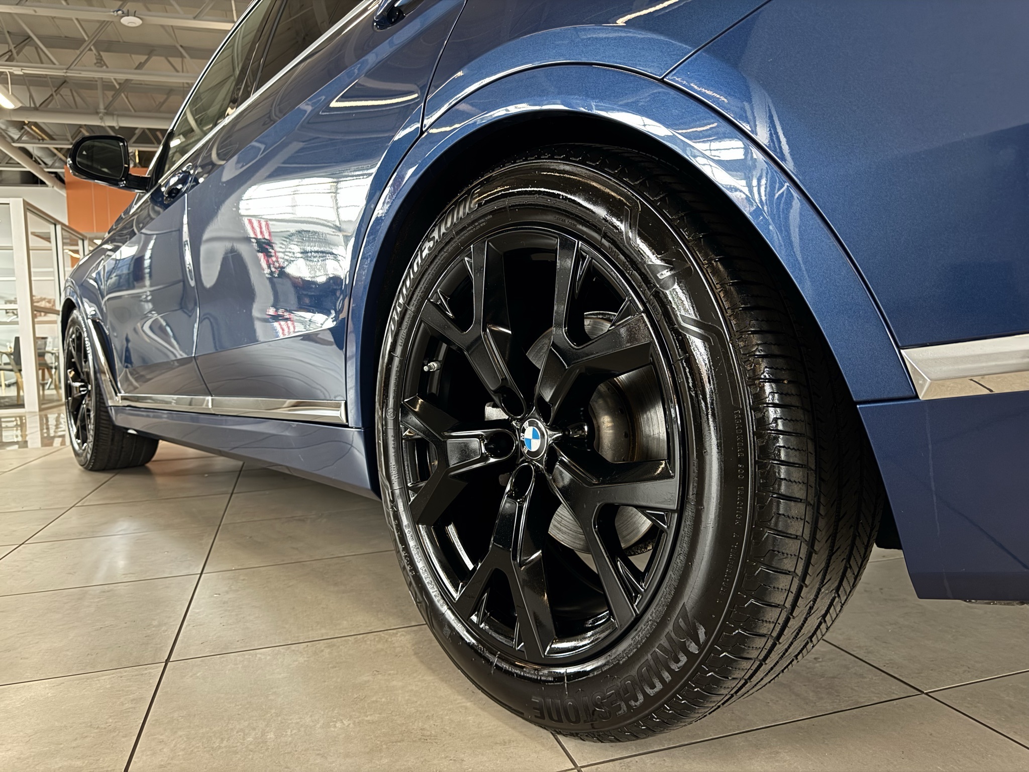 Vehicle image 23 of 75