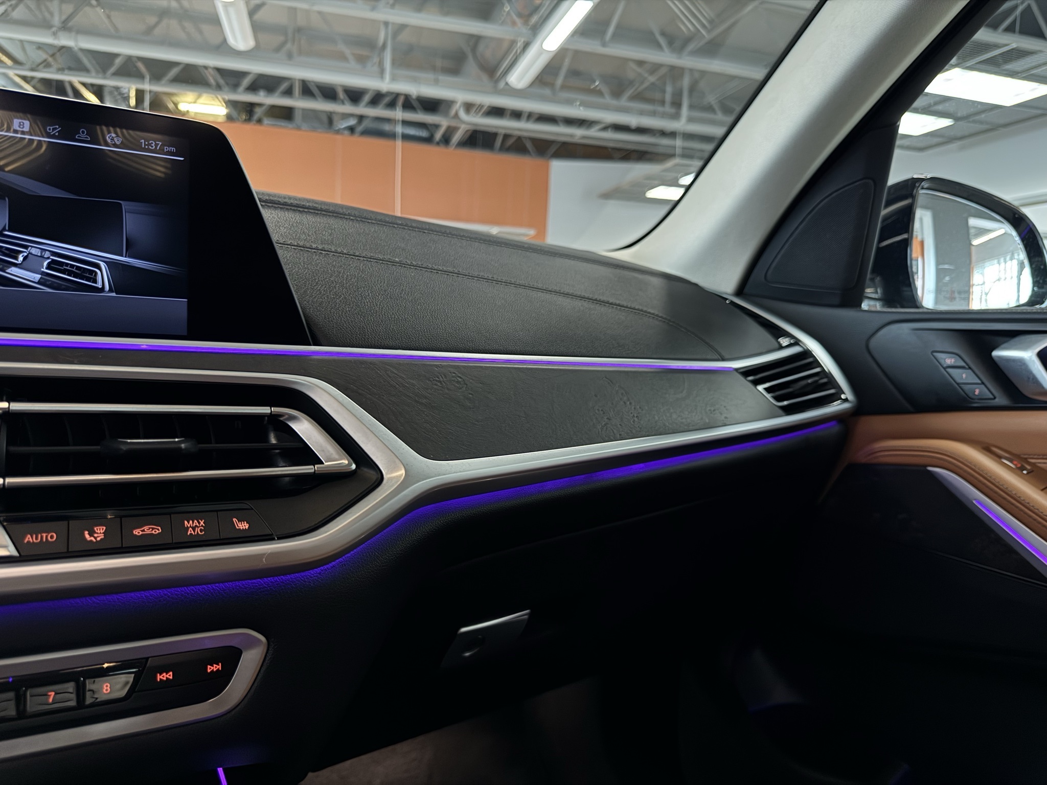 Vehicle image 70 of 75