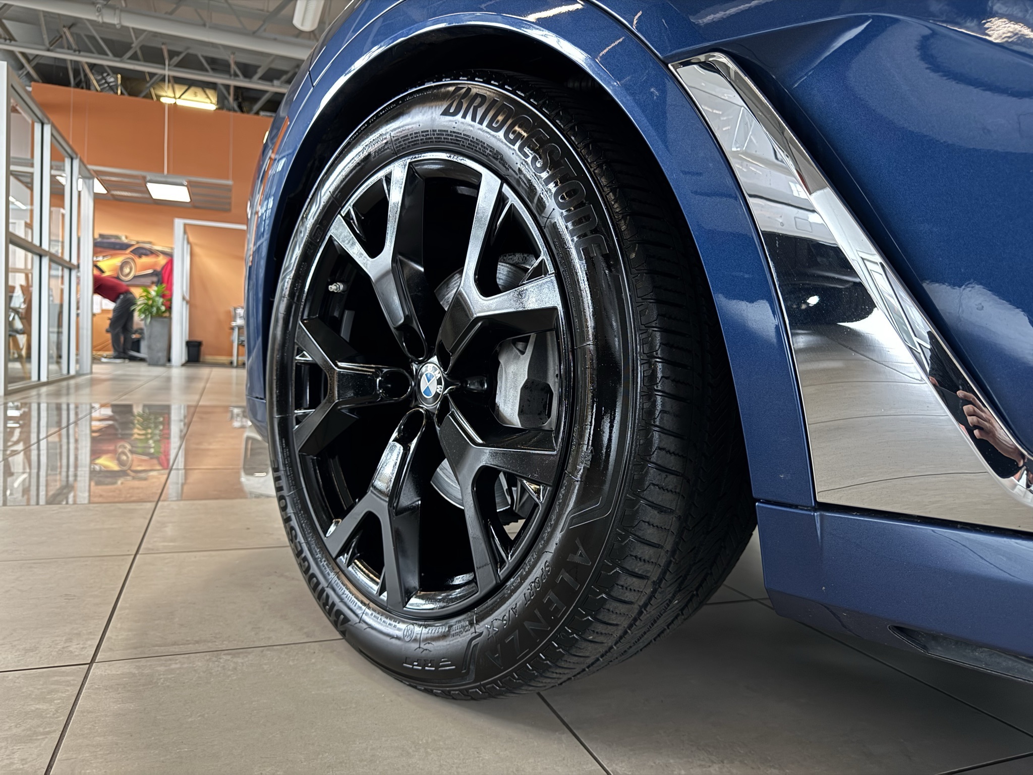 Vehicle image 24 of 75