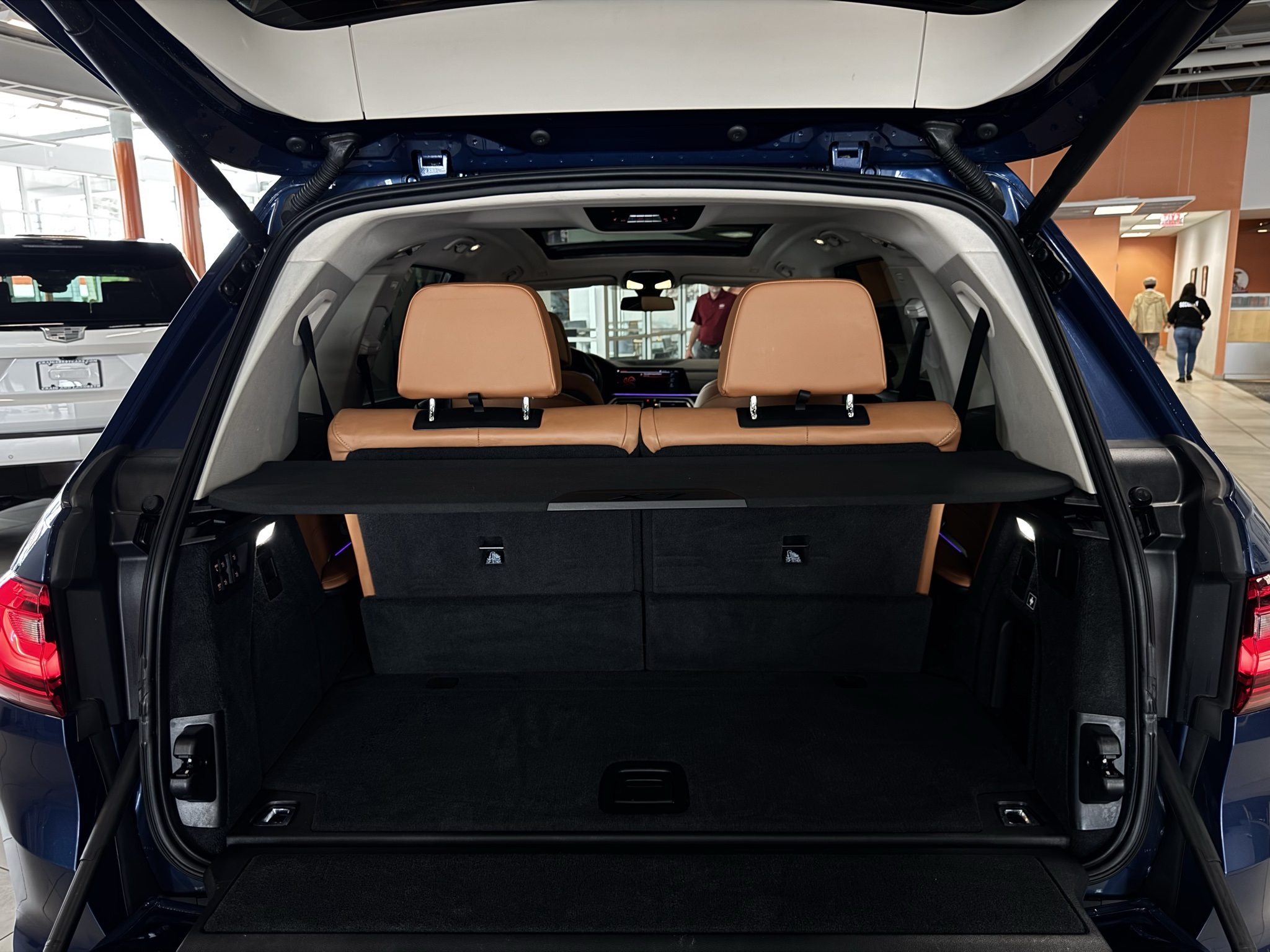 Vehicle image 18 of 75