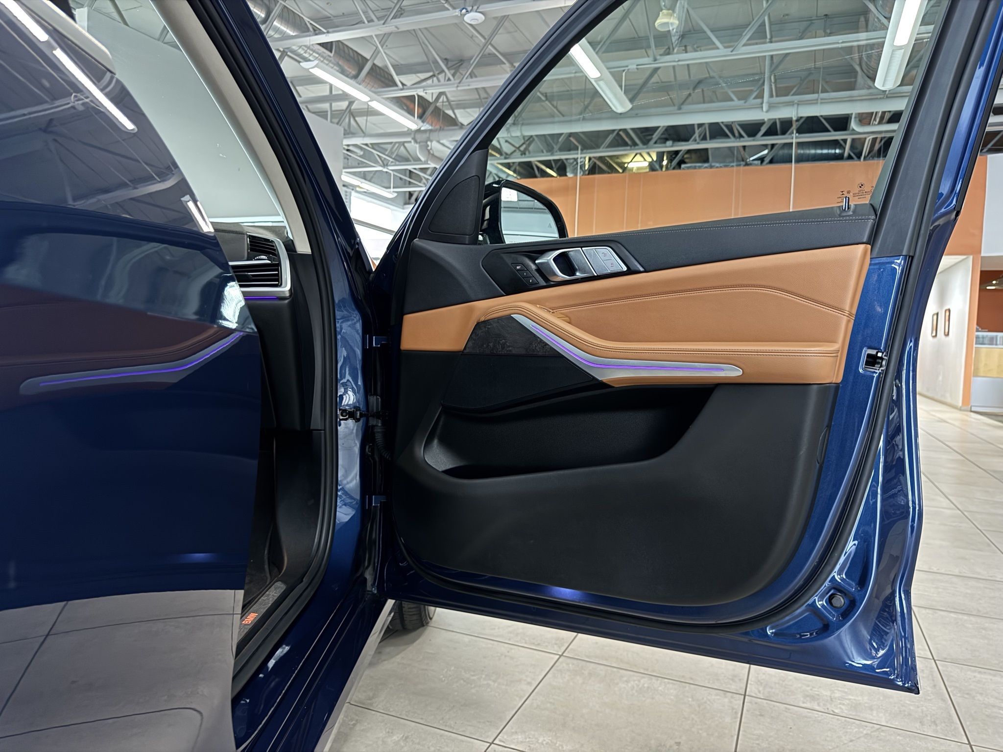 Vehicle image 25 of 75