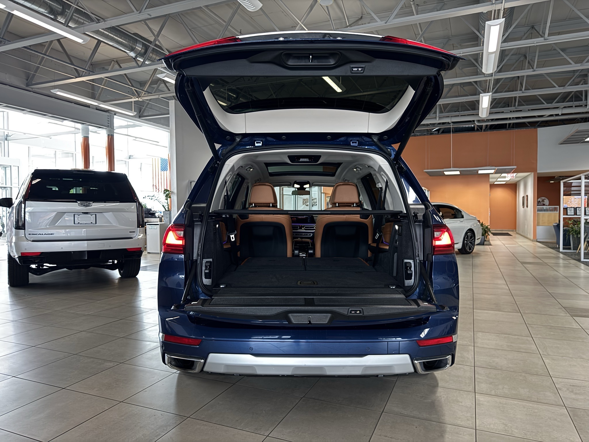 Vehicle image 16 of 75