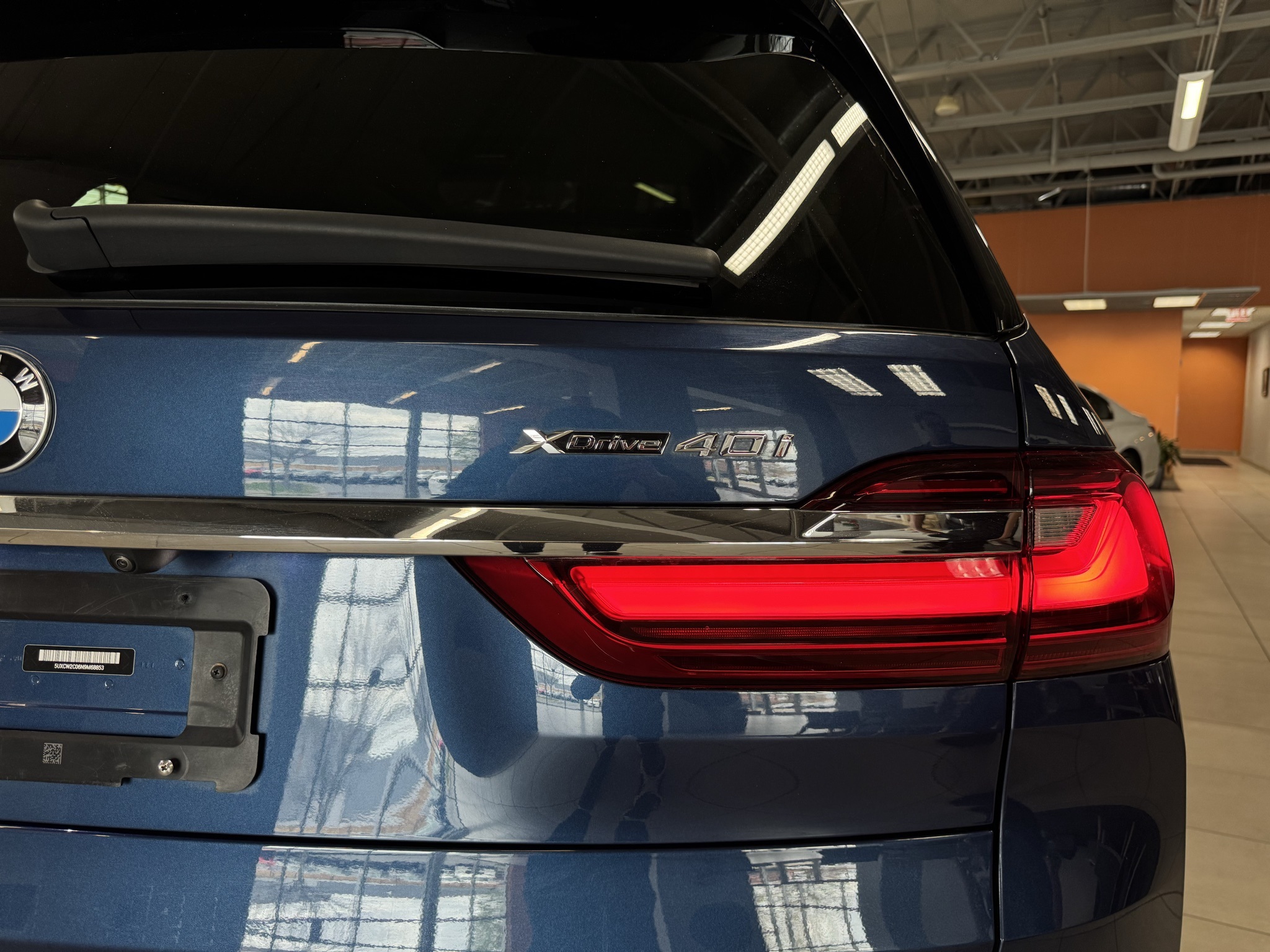 Vehicle image 10 of 75