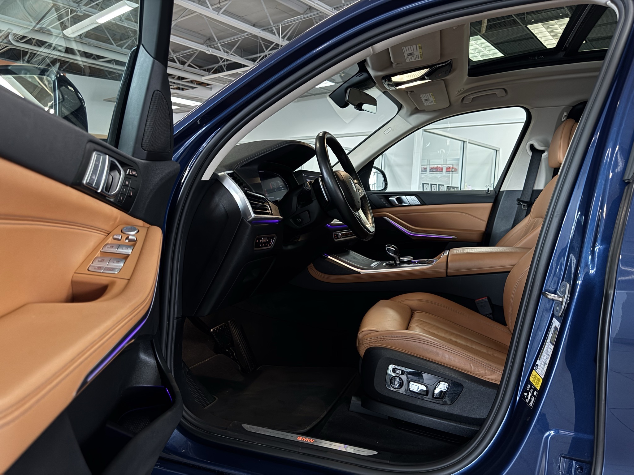 Vehicle image 59 of 75