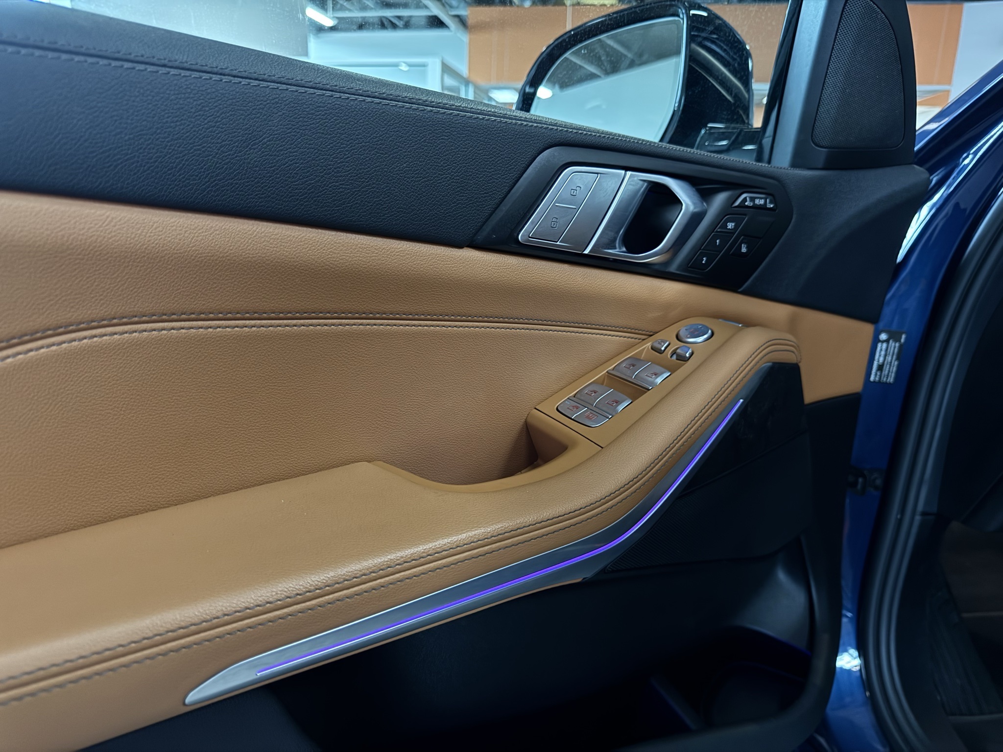Vehicle image 56 of 75