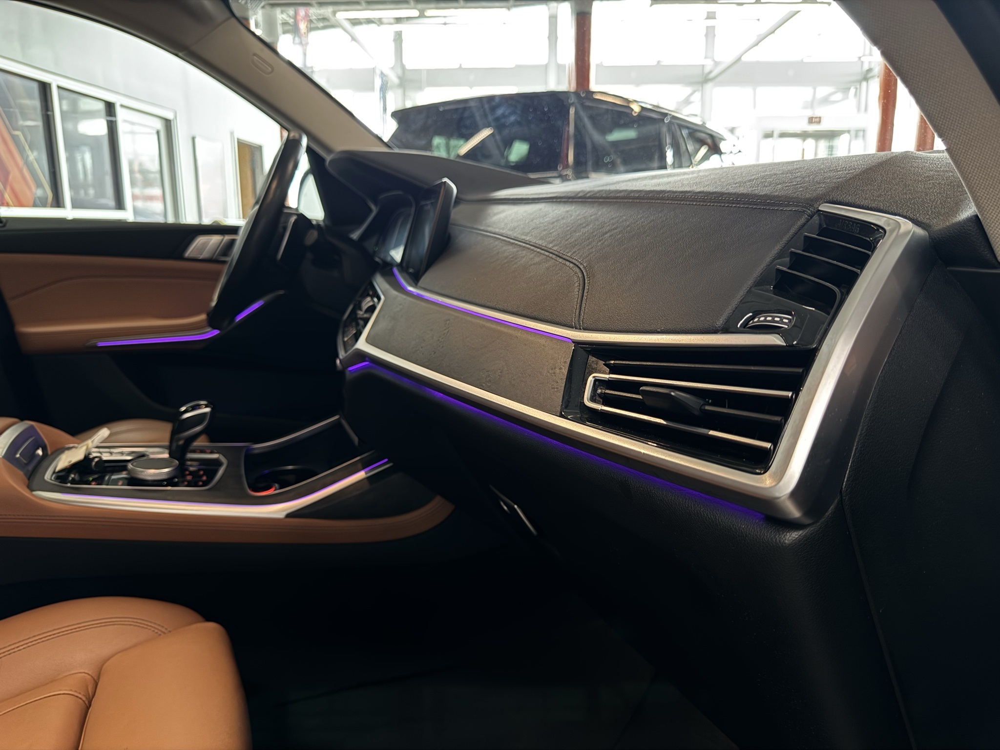Vehicle image 30 of 75
