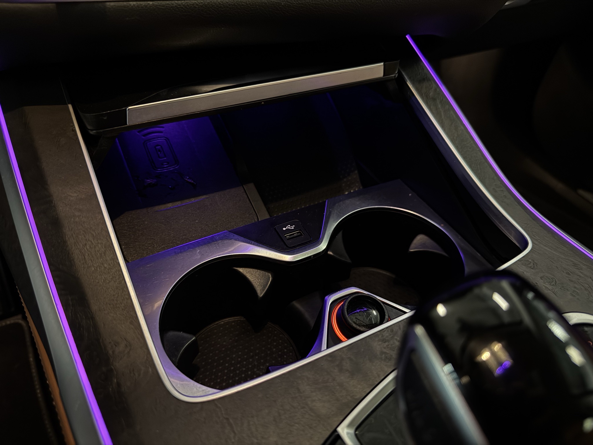 Vehicle image 68 of 75