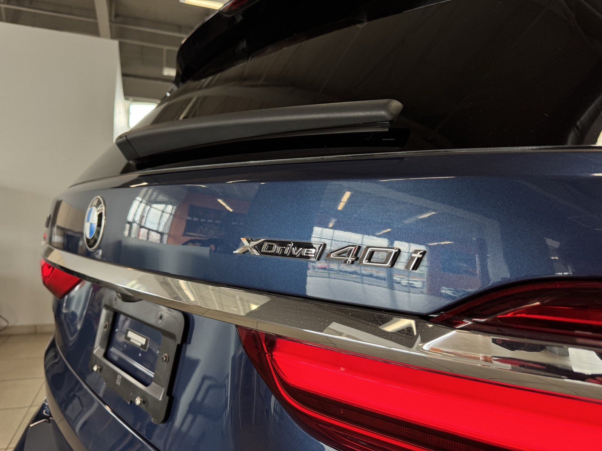Vehicle image 12 of 75