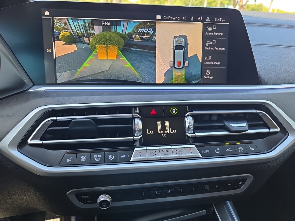 Vehicle image 19 of 39