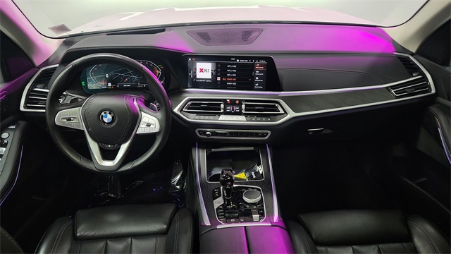 Vehicle image 19 of 26