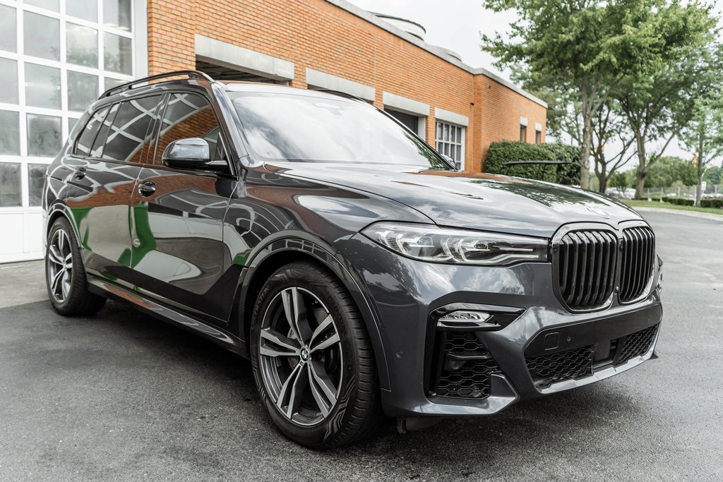 Vehicle image 4 of 51