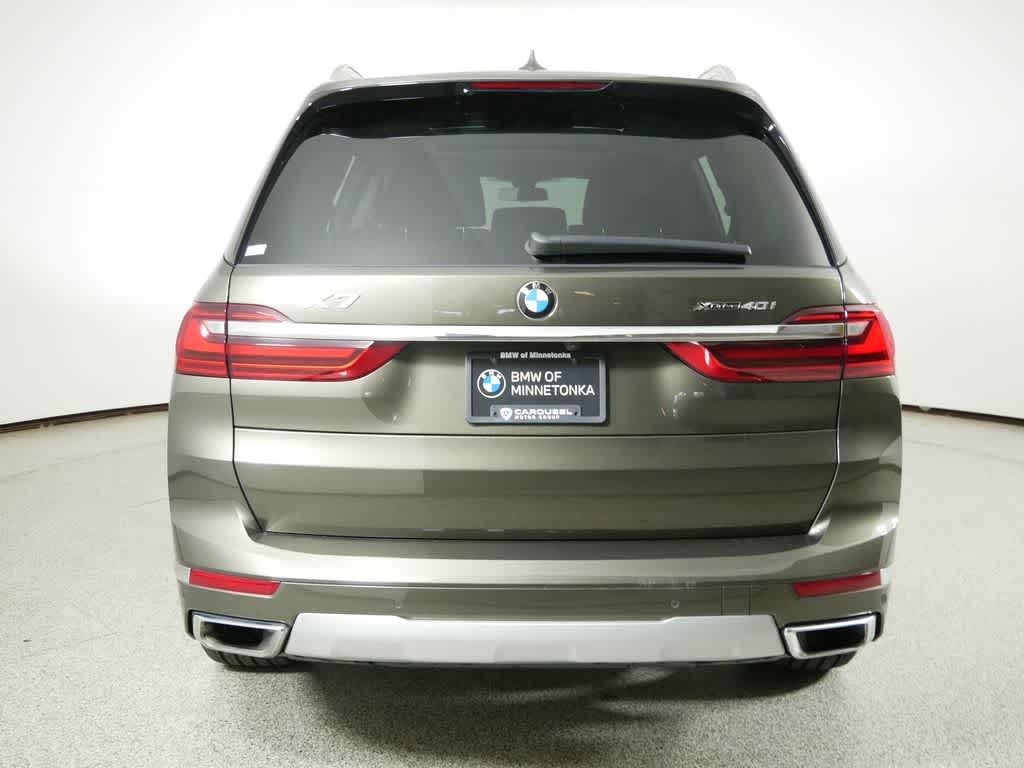 Vehicle image 12 of 63