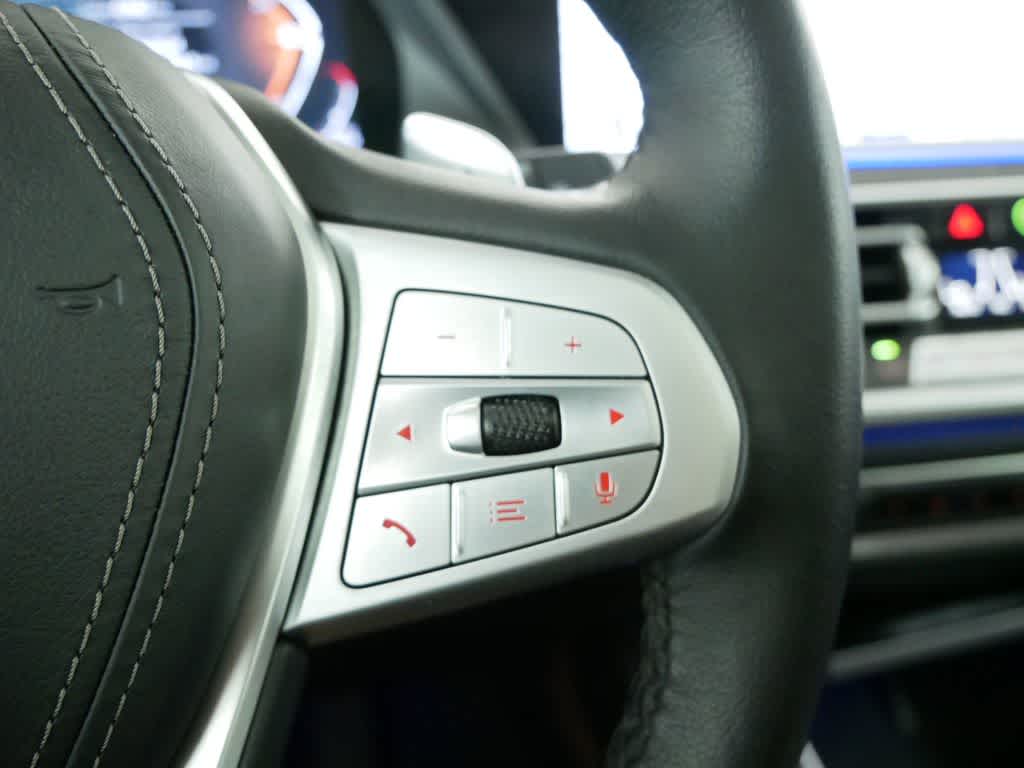Vehicle image 39 of 63
