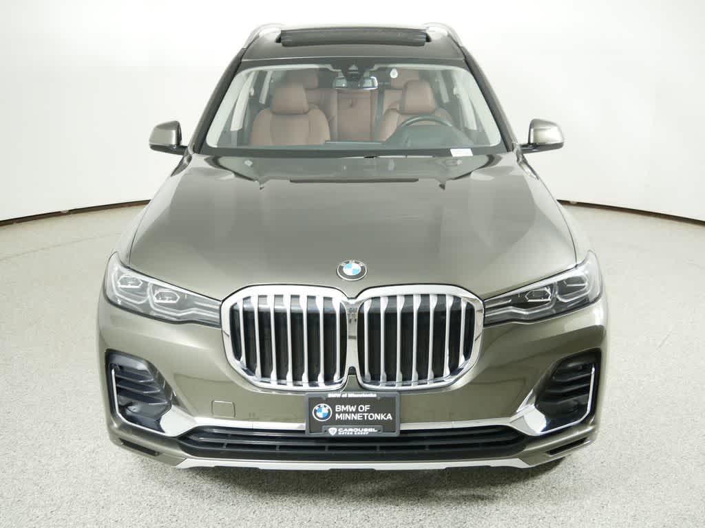 Vehicle image 5 of 63