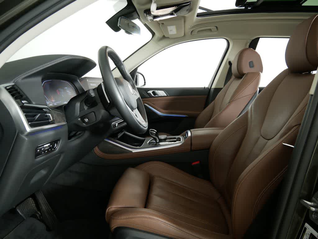 Vehicle image 53 of 63