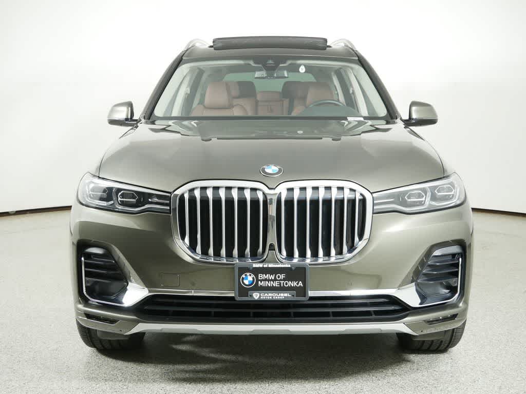 Vehicle image 7 of 63