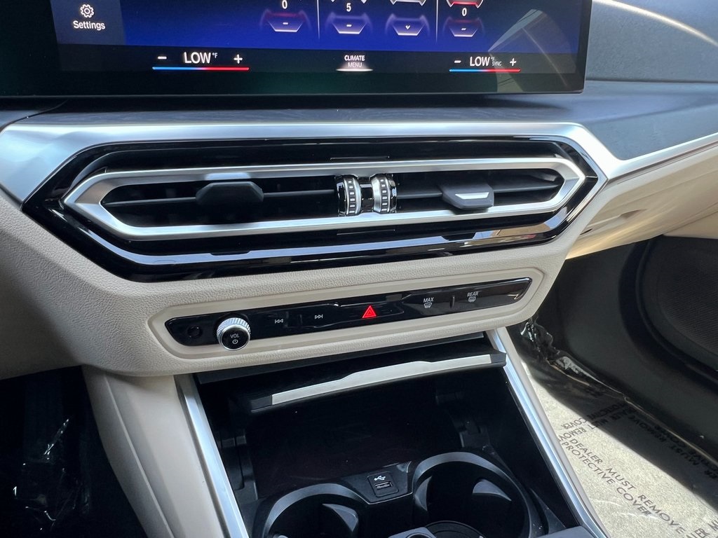 2022 BMW i4 eDrive40 Image 29 of 29