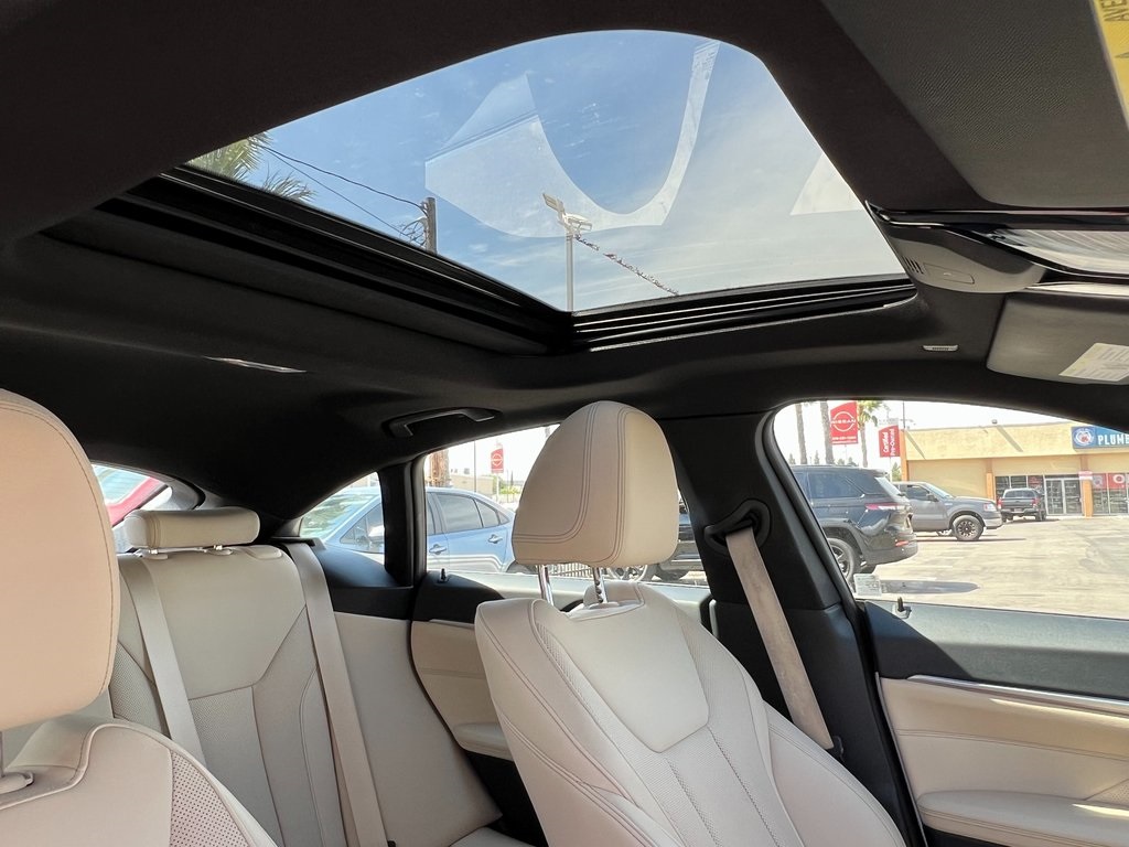 2022 BMW i4 eDrive40 Image 14 of 29