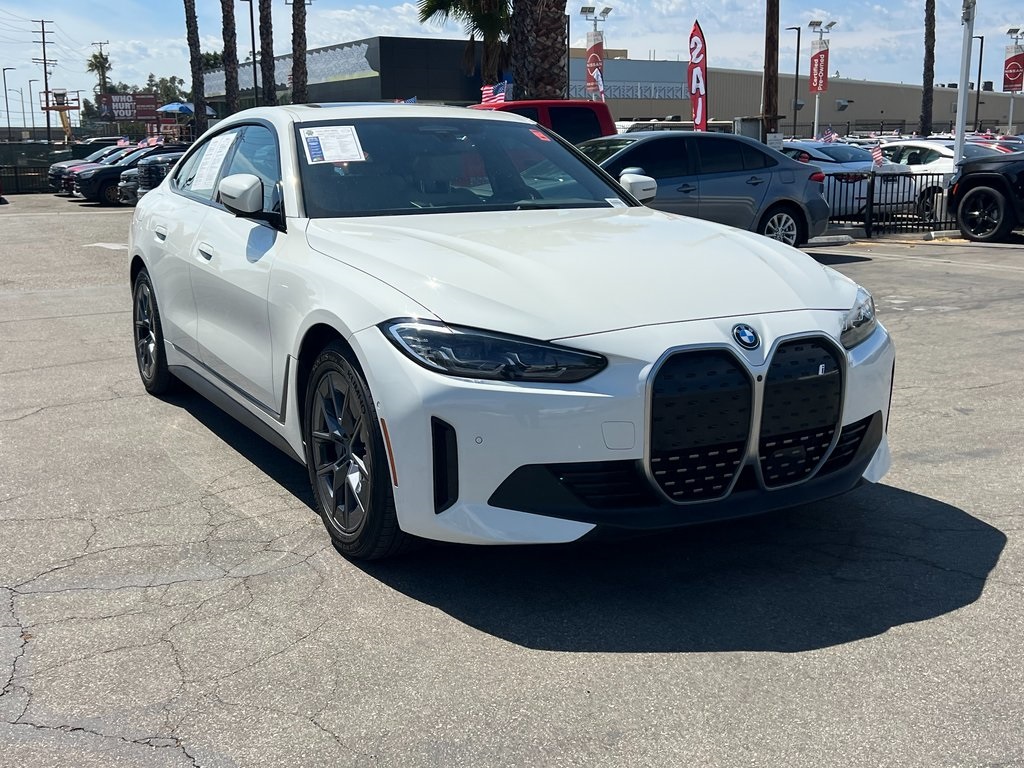 2022 BMW i4 eDrive40 Image 4 of 29