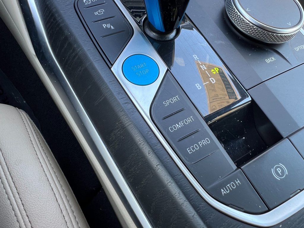 2022 BMW i4 eDrive40 Image 27 of 29