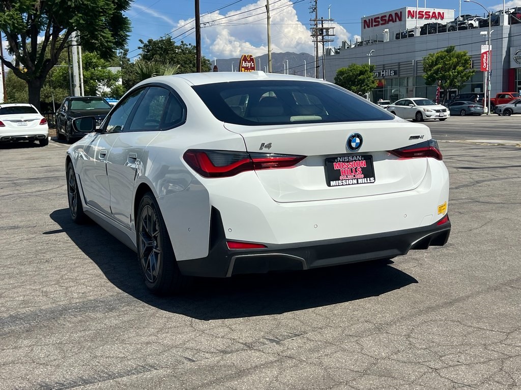 2022 BMW i4 eDrive40 Image 8 of 29