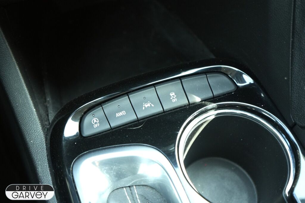 Vehicle image 19 of 31