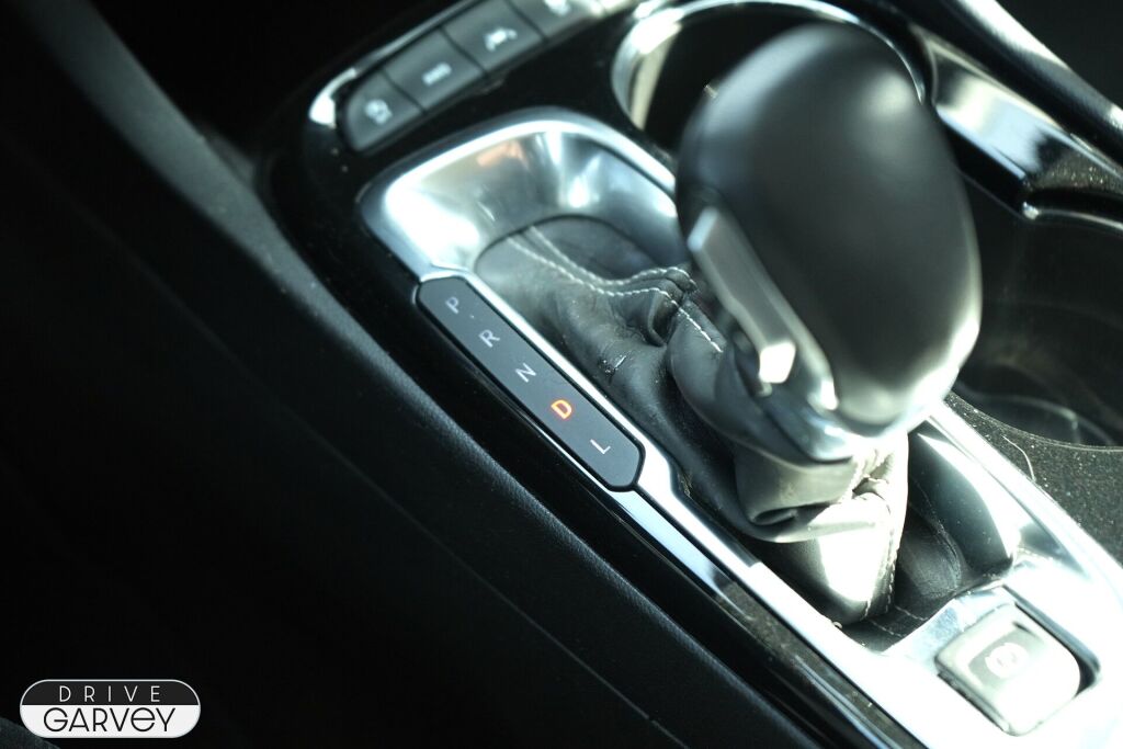 Vehicle image 20 of 31