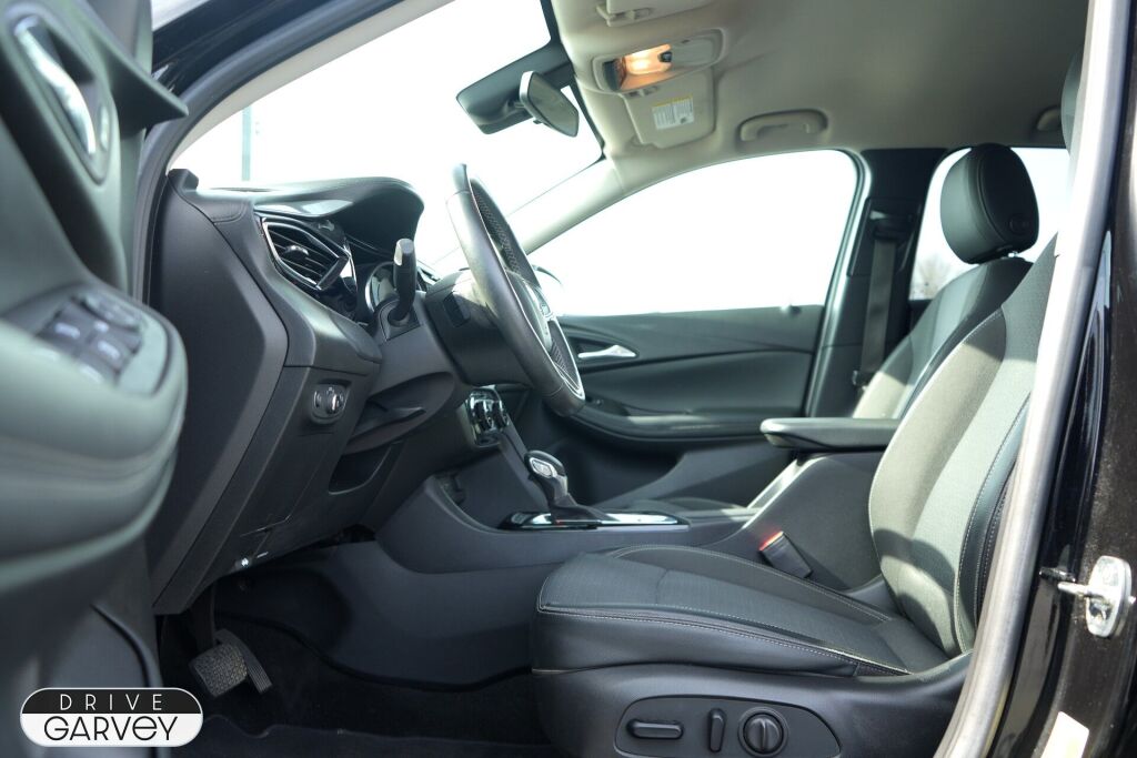 Vehicle image 11 of 31
