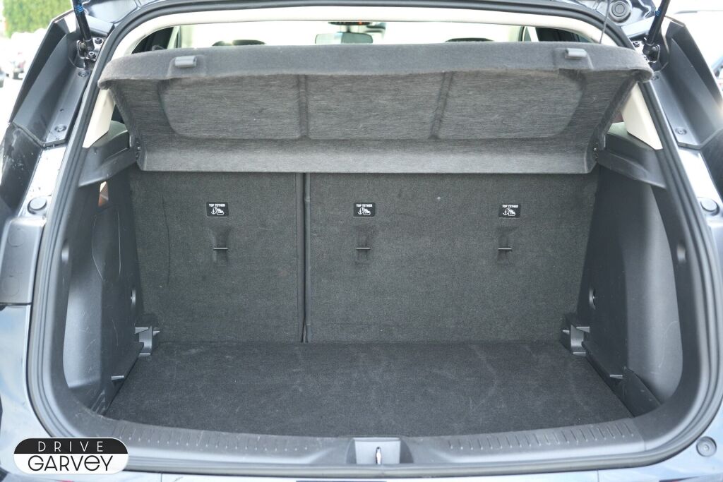 Vehicle image 26 of 31