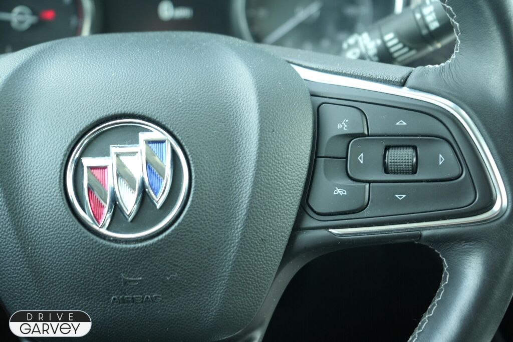 Vehicle image 14 of 31