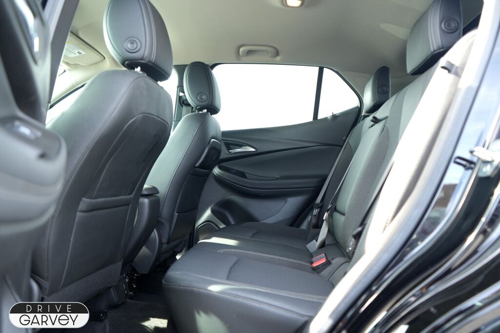Vehicle image 23 of 31