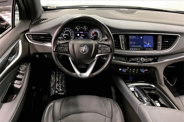 Vehicle image 15 of 38