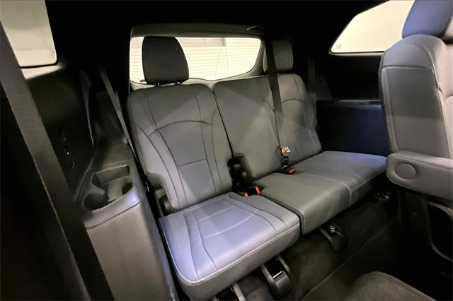 Vehicle image 12 of 38