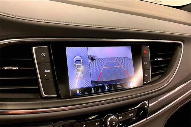 Vehicle image 22 of 38